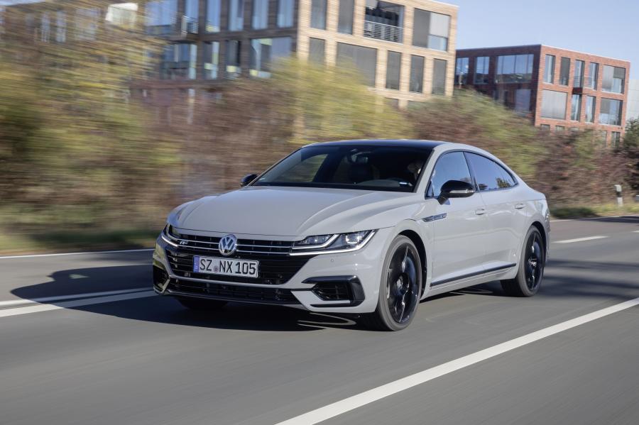  Volkswagen Arteon 4Motion R-Line Edition 2020 года  (фото 12 из 20)